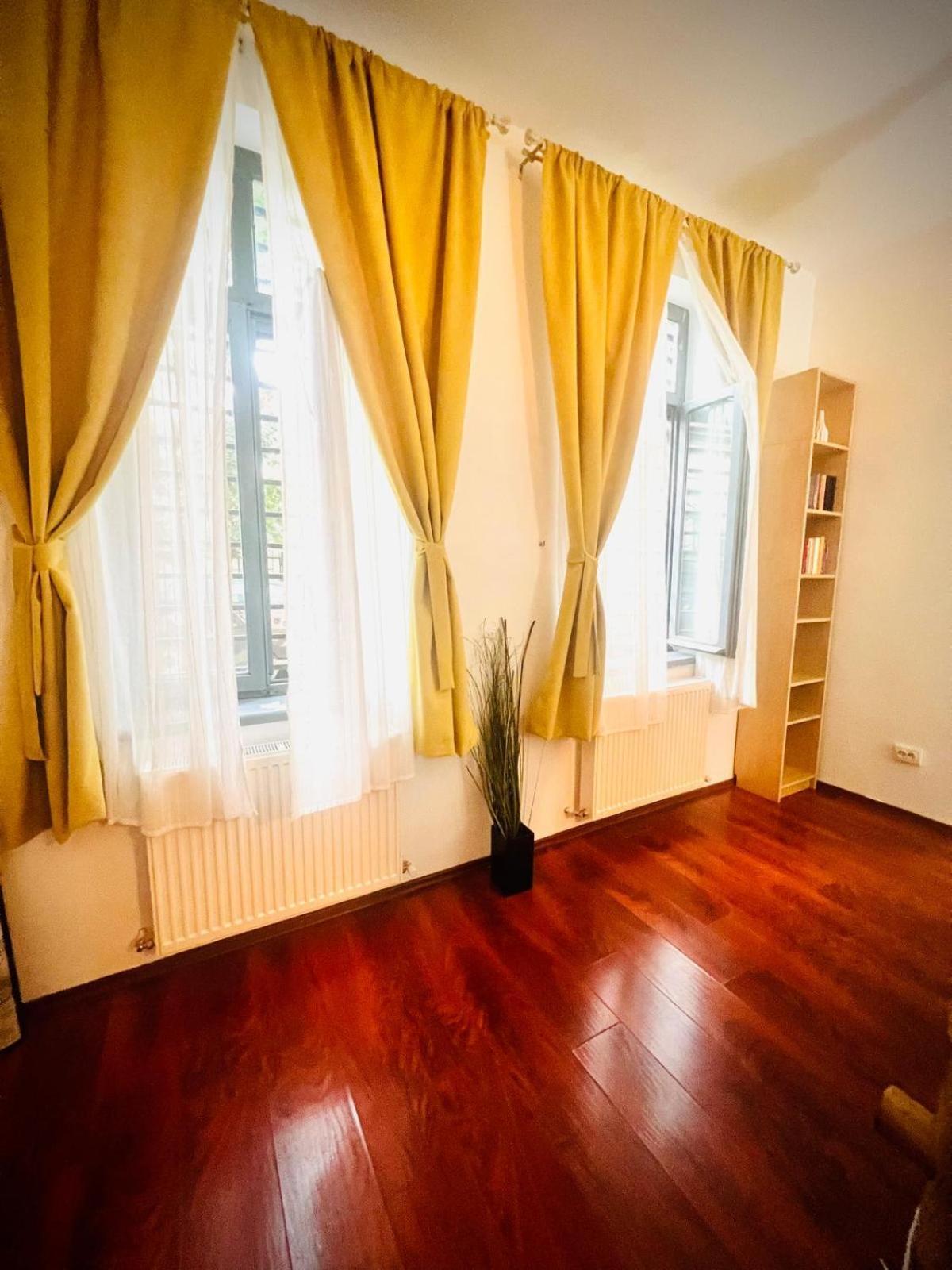 Apartamento Unirii Guest Bucarest Exterior foto